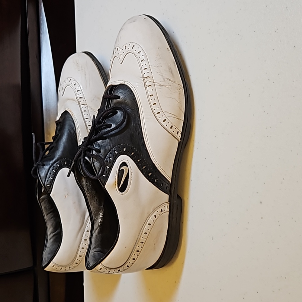VINTAGE NIKE AIR GOLF SHOES 12 ATHLETIC BLACK WHITE CLEATS MEN'S